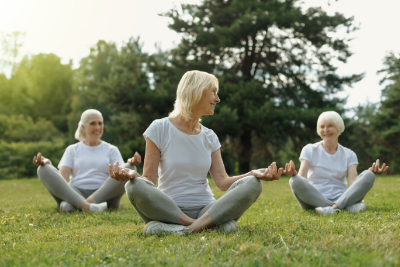 elderly_yoga