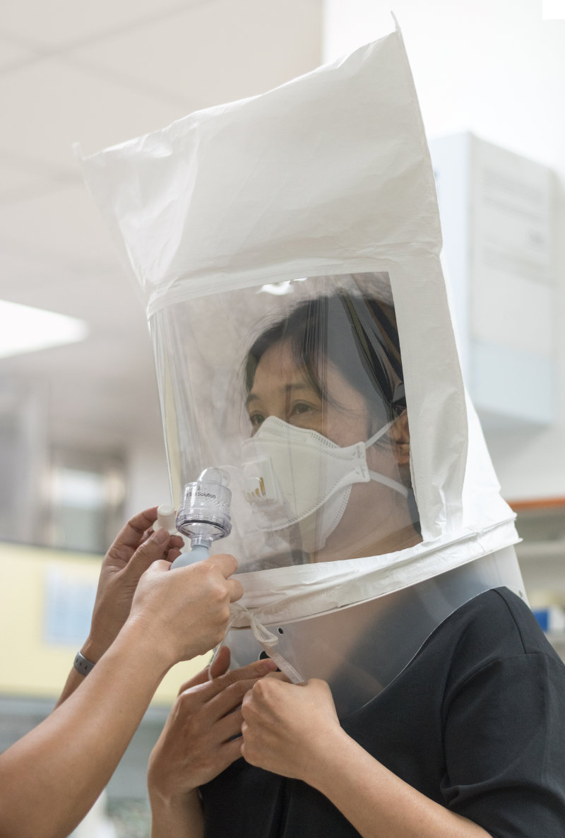 photo of n95 mask fit test